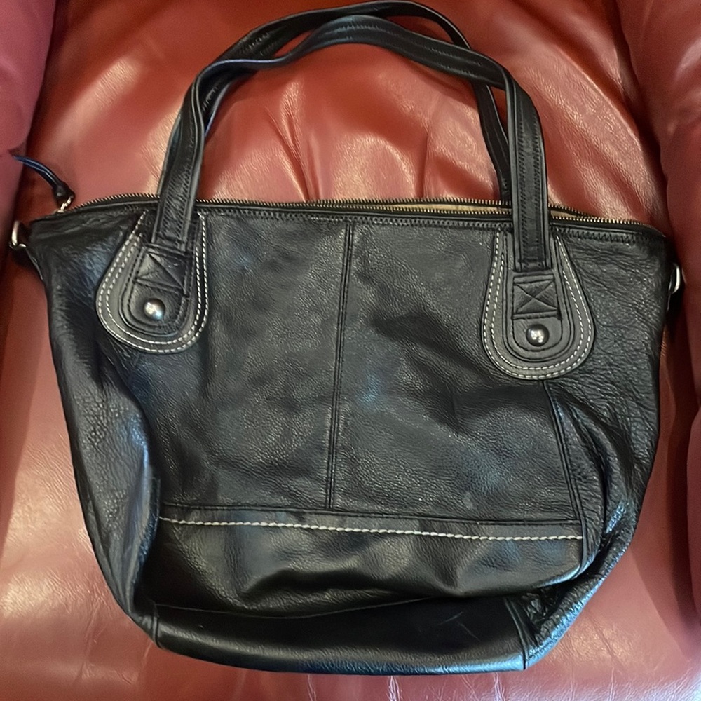 Black leather Sak purse
